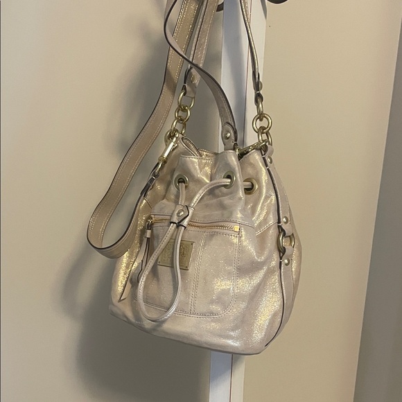 Coach Poppy Drawstring Bag - Picture 3 of 10